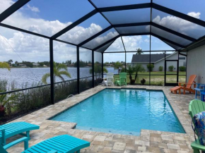 Waterfront Oasis in South Cape Coral
